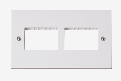 Click Scolmore 2 Gang MiniGrid Unfurnished Plate - 2x3 Aperture